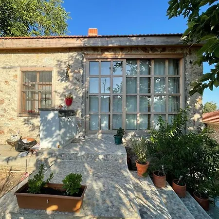 Stonehouse With Sea View And Garden In Сasa de vacaciones Bozburun