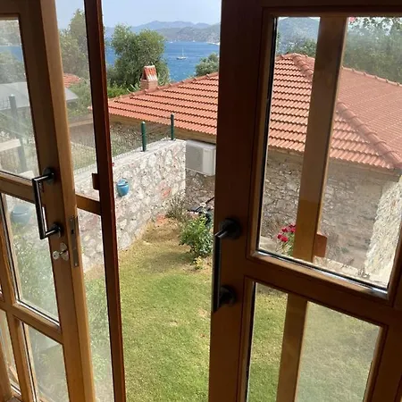 Stonehouse With Sea View And Garden In